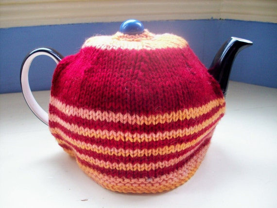 Fun Tea Cozy   knit hand dyed merino wine red by SpinningStreak