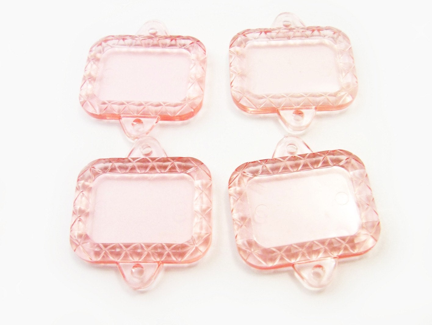 Set of 4 Plastic Key Tags Red