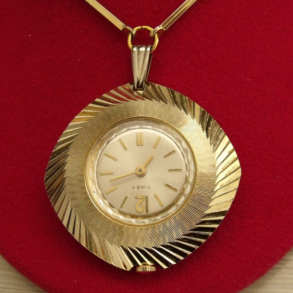 Vintage Timex Gold Ladies Pendant Watch With Chain Works