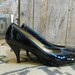 Vintage 50s Black Patent Leather High Heels 7 1950s shiny pointy toes