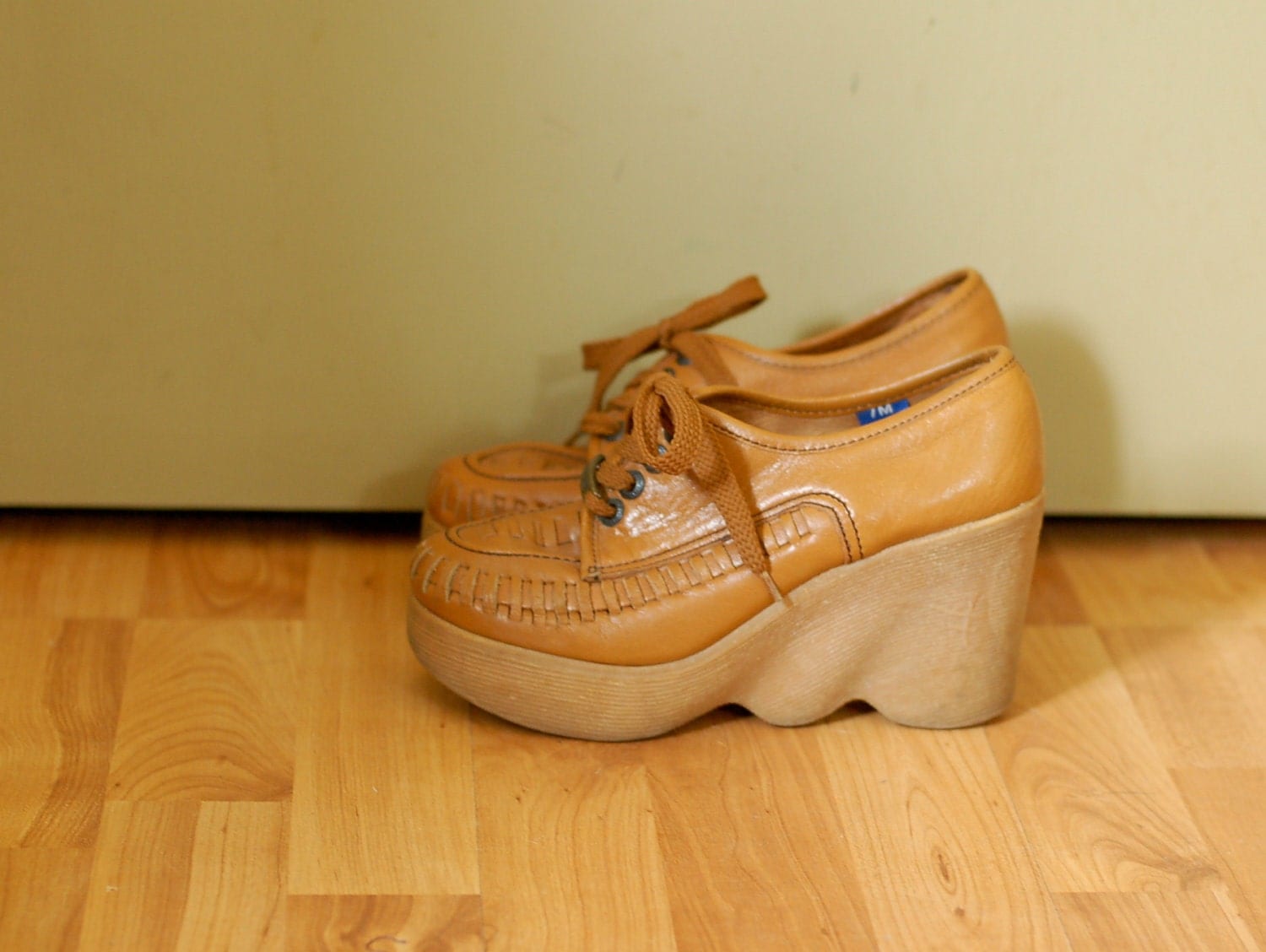 70's VTG Hi There FAMOLARE Platform Wedge Shoes 7M