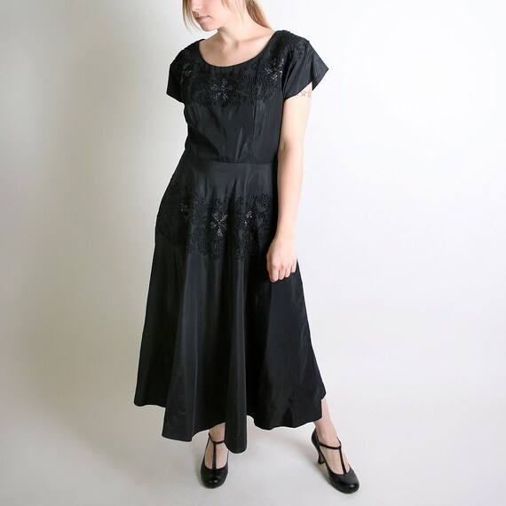 Vintage 1950s Dress Black Intricate Beaded Flower Formal by zwzzy