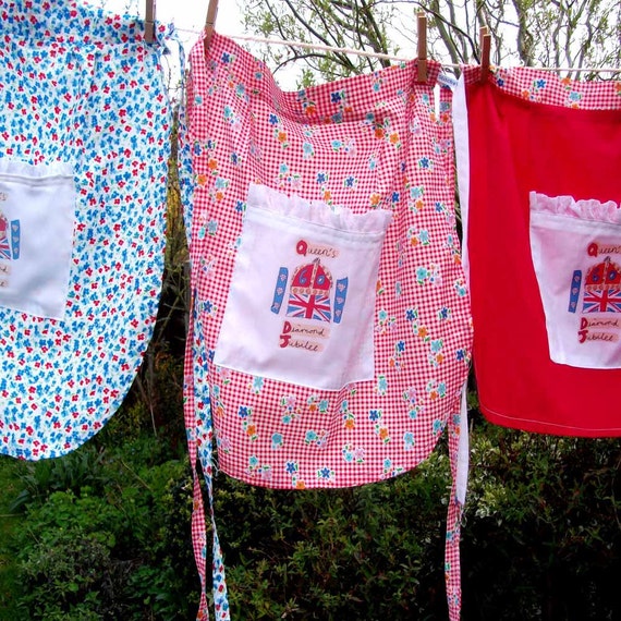 Cottage style Apron. Diamond Jubilee Apron. by StitchyWooWoo