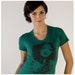 It Girl T-shirt - women's medium - Clara Bow print on emerald green