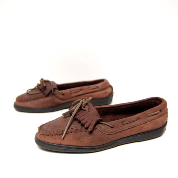 size 9 FRINGE brown leather 80s MOCCASIN minnetonka loafers