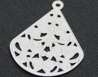 10 pcs of Silver plated filigree teardrop finding 30x23mm