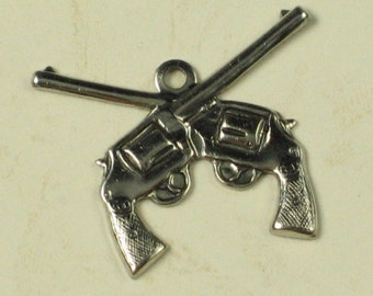 12 Antique Silver Brass Dueling Guns Pistol Charms Finding 737