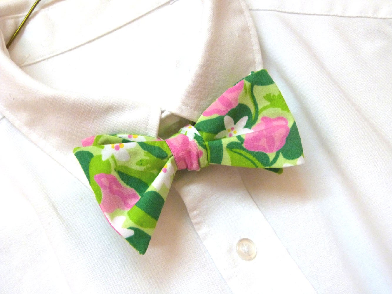 Mens Freestyle Bow Tie Lilly Pulitzer Fine Vine