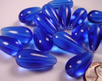 16 Vintage Dark Blue Lucite Teardrop Beads 20x10