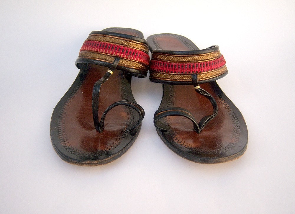 Vintage leather sandals // tooled leather sandals by dahlilafound