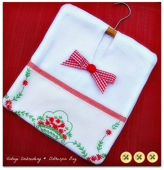 Items similar to Adorable Clothespin Peg Bag Red Gingham Vintage