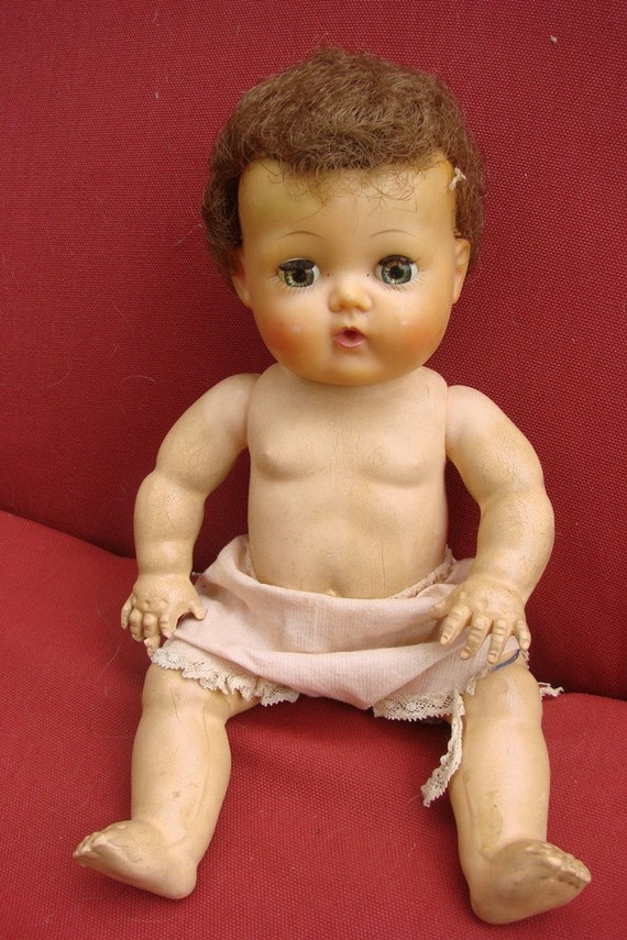 Pin by Karli Ware on Scary Muñeca | Vintage dolls, Old 