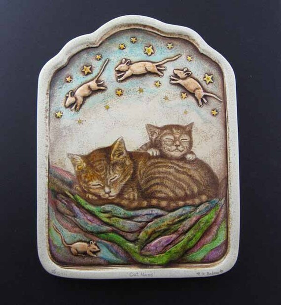 Cat naps on quilt with mouse dreams wall plaque