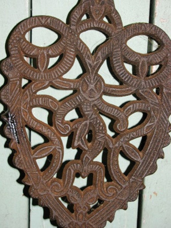 Vintage 1948 Cast Iron Hot Plate Holder Trivet Initials J. Z.