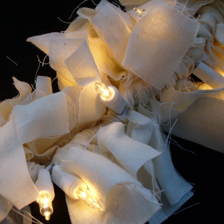 PRiMiTiVe Lighted Rag Swag Garland MUSLIN 9 feet by Nancianne514