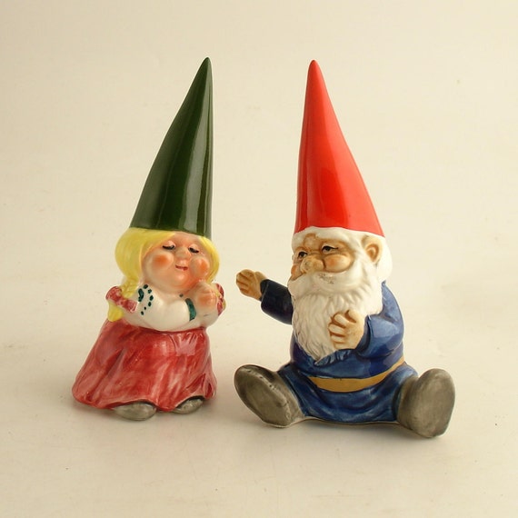 Vintage Pair Gnome Salt and Pepper Shakers Unieboek