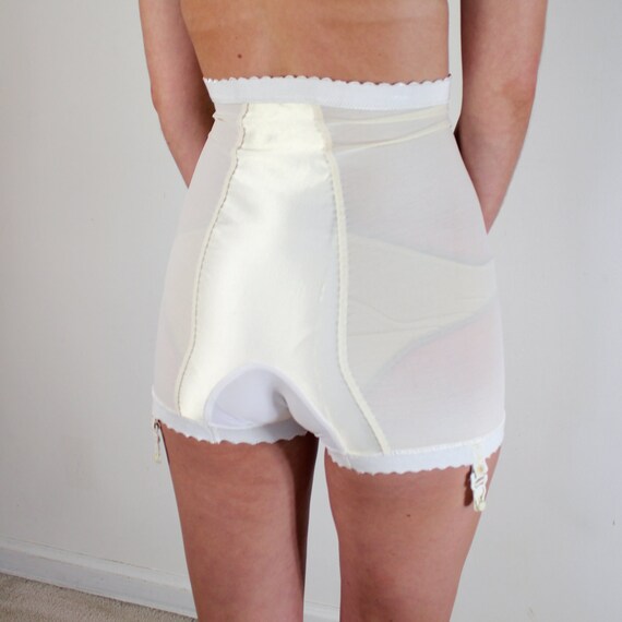 1950s Girdle Bird Embroidered Girdle by Miss Hollywood