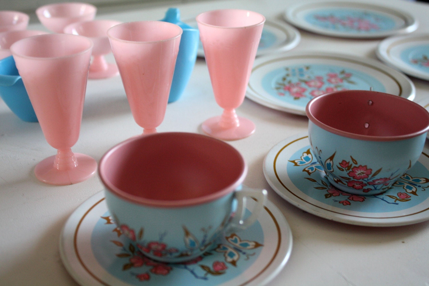 Vintage Childrens Girls Tea Set. Metal. by funkeyfinds on Etsy