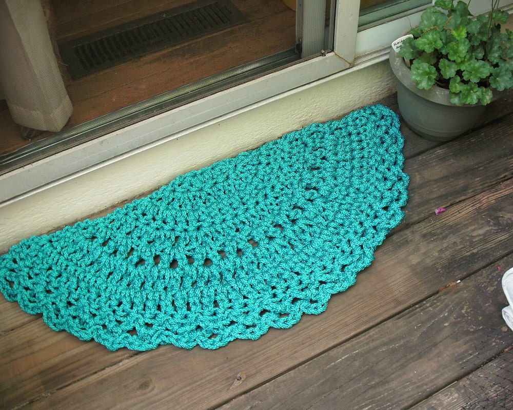 Doormat Turquoise Crochet Half Circle 15 x 30 by byCamilleDesigns