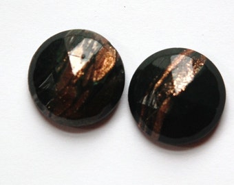 Vintage Dark Green Faceted Glass with Goldstone 18mm cab780