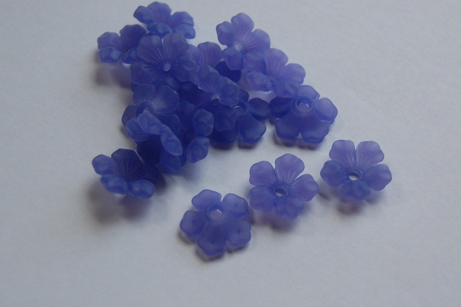 soft violet purple stacking flower 14mm bds671 from soft violet purple stacking flower 14mm bds671 from