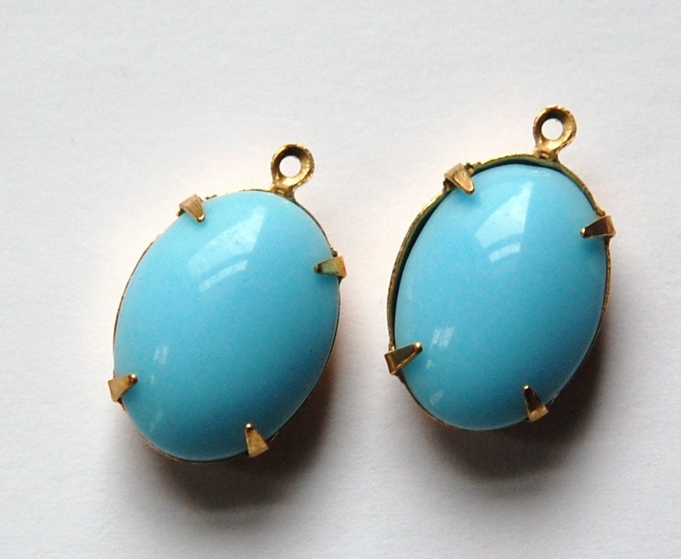 Vintage Opaque Light Turquoise Blue Stone In One Loop Brass