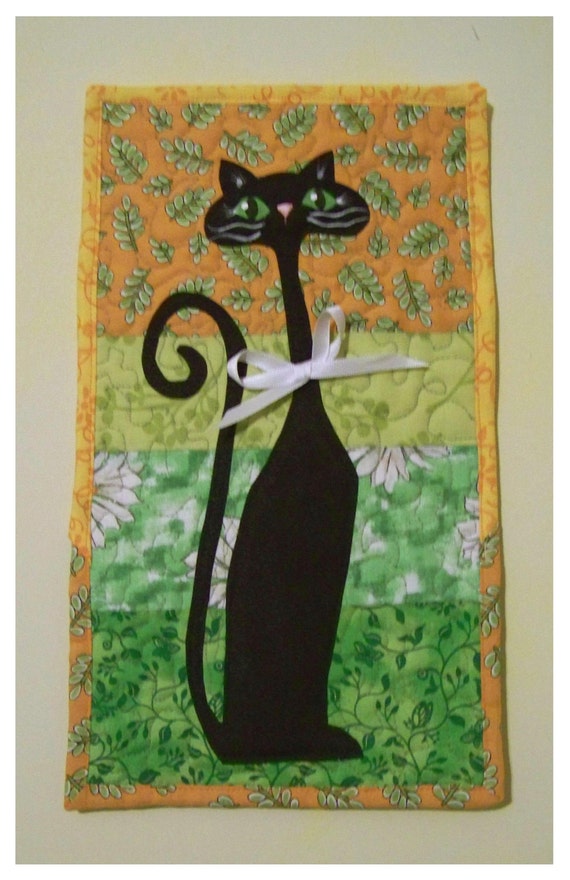 Black Cat Quilted Wall Hanging
