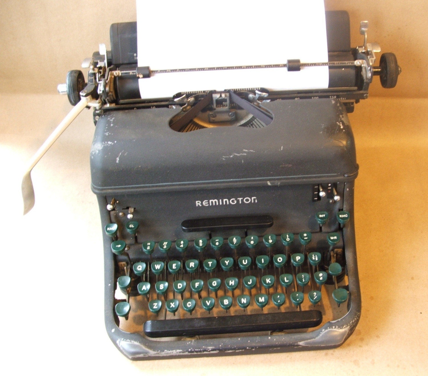 Remington rand. Typewriter Remington Rand. Typewriter Remington International. Remington Rand компания.