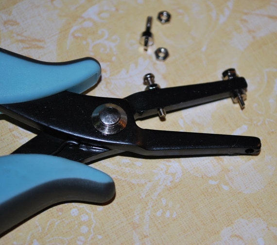 1.8mm Metal Hole Punch Pliers With Gauge Guard FREE Shipping from ORRTEC on Etsy Studio