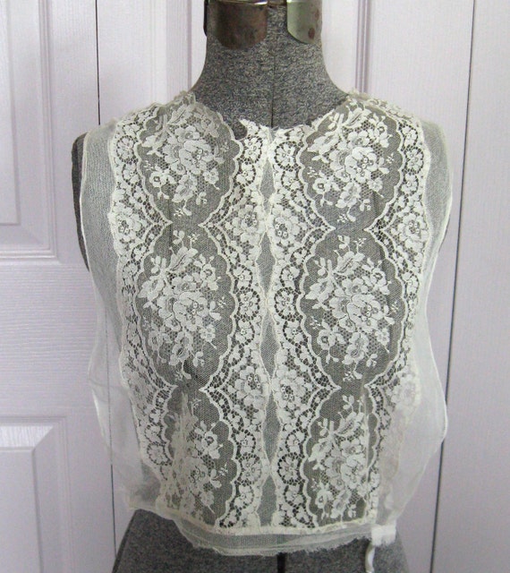 VINTAGE LACE DICKIE 1920s by vintagous on Etsy