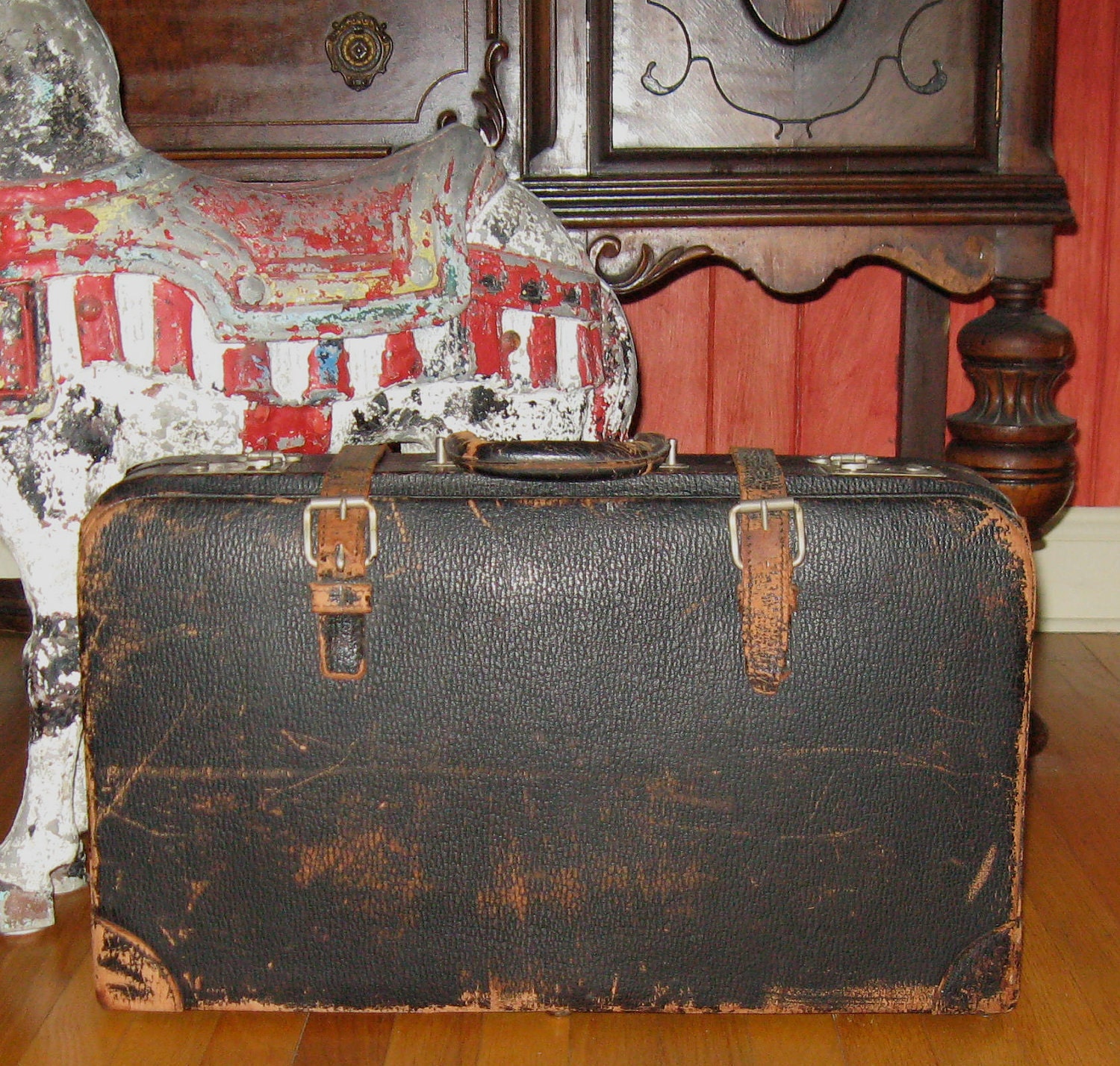 Vintage Genuine Cowhide Leather SUITCASE around 1920s