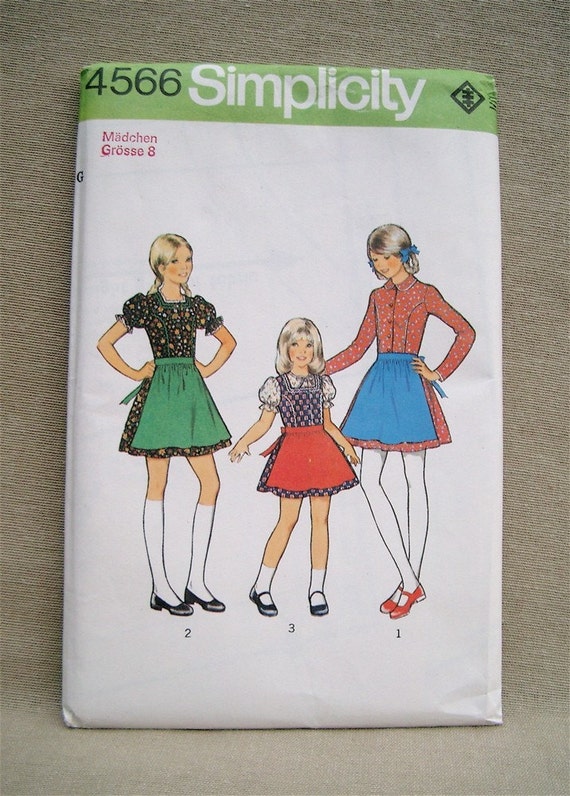 Darling Vintage German Dirndl Simplicity Pattern 4566 1974