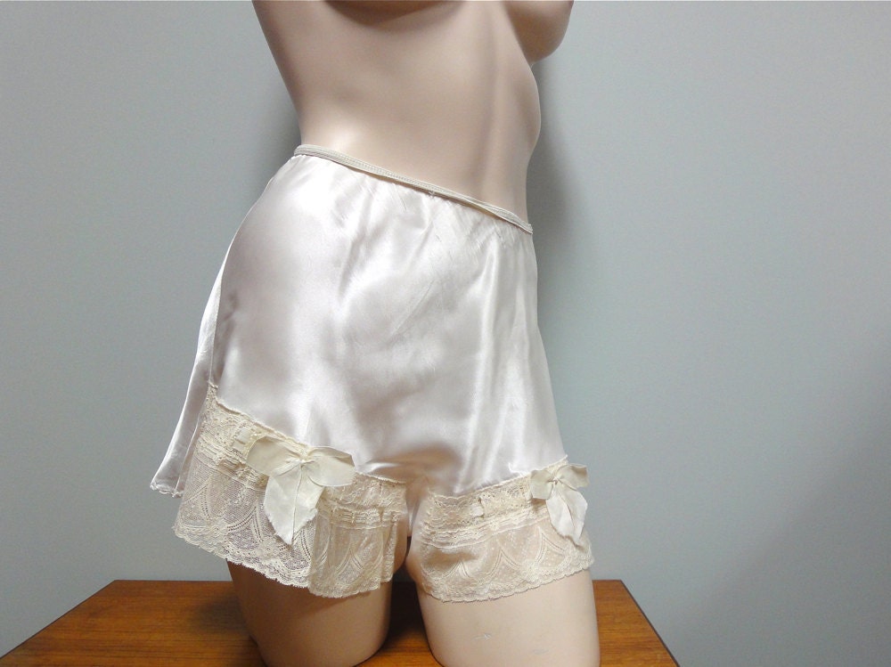 1930s 40s Rayon Satin Tap Pant Ivory White with Beautiful