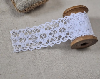 2.5cm x 2yards (white) cotton crochet lace trim (S315)