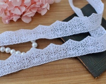 2.5cm x 2yards (white) cotton crochet lace trim (S493)