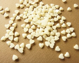 20 pcs Teeny Tiny Heart Cabochon (6mm) Ivory IK025