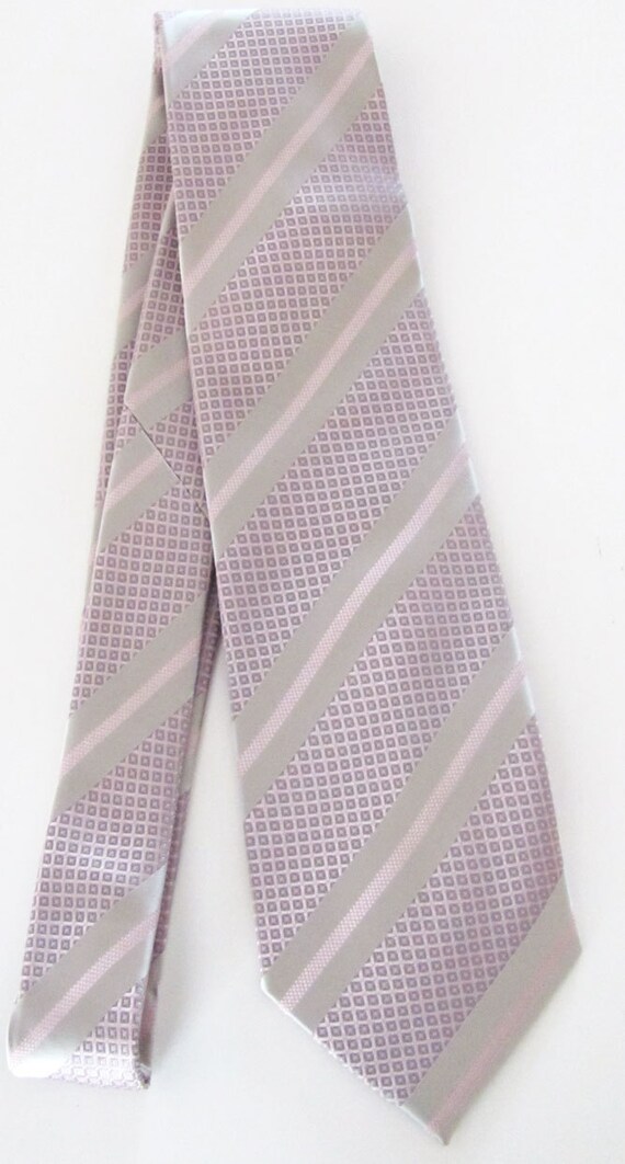 Necktie Pale Pink and Silver Striped Silk Tie