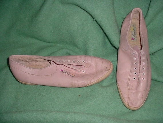 pink and white la gears
