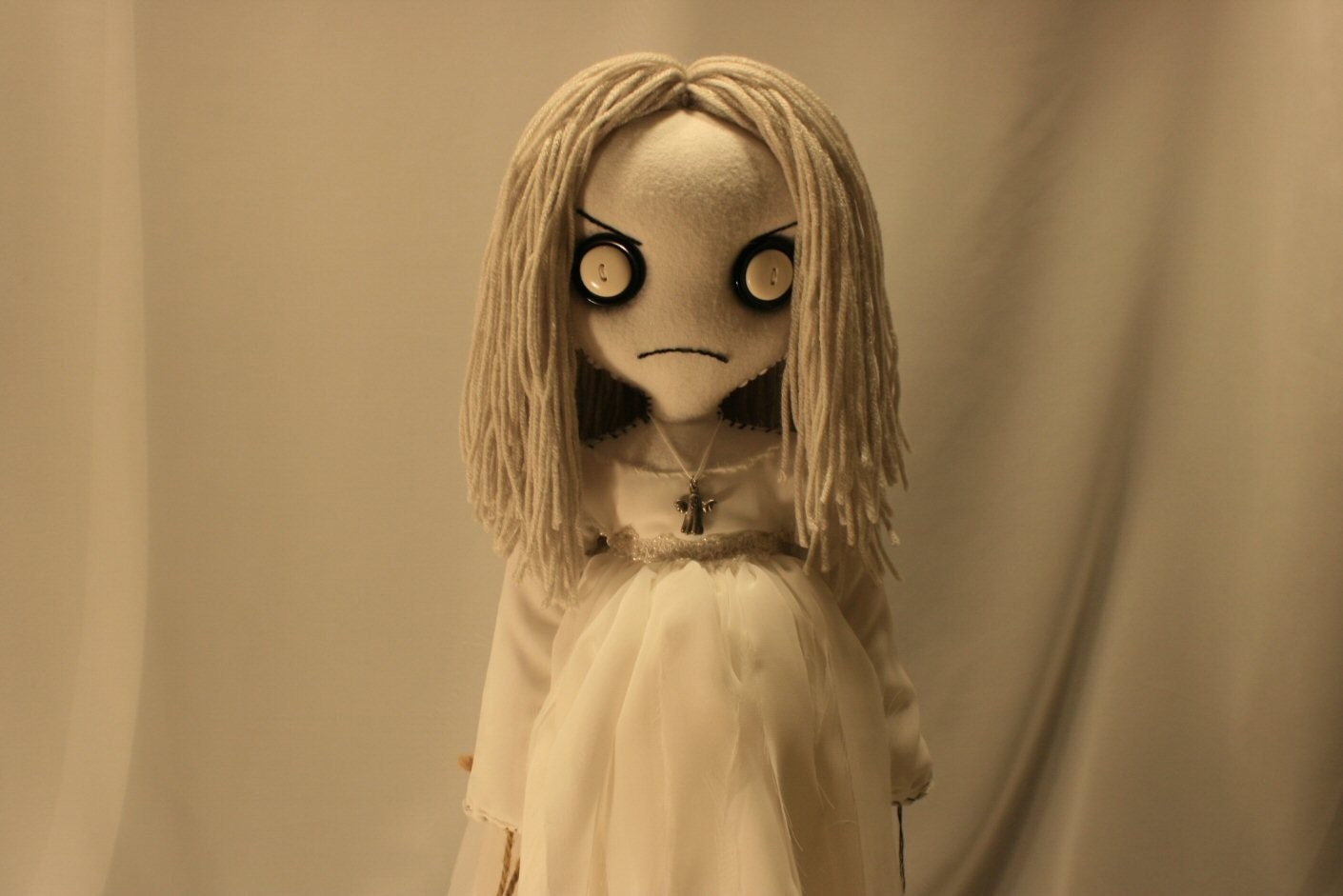 creepy ragdoll