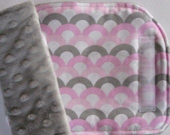 Waves Pink Reversible Car Seat Strap Covers