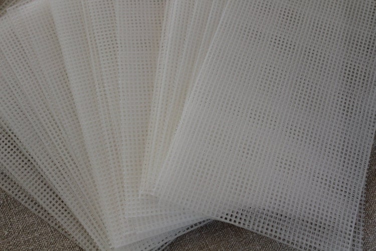 Quick Count Plastic Canvas 23 Sheets 7 Mesh by TheDestashDepot