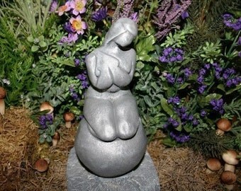 Gaia Statue - Mother Earth Goddess Garden Sculptures