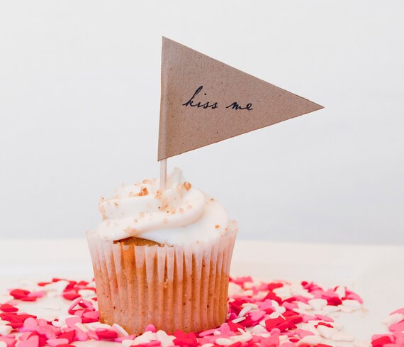 Love Notes Cupcake Pennants - Set of 10 Il_570xn