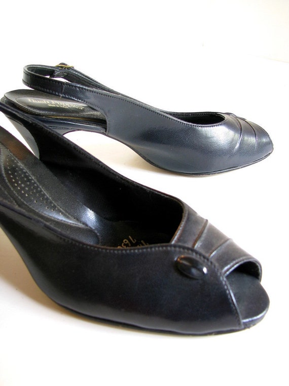 Vintage 1980's Navy Blue Peeptoe Slingback Hush by bytheway