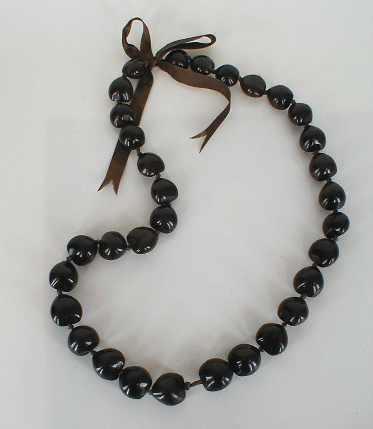 Vintage Hawaiian Kukui Nut Lei or Necklace in Deep Brown