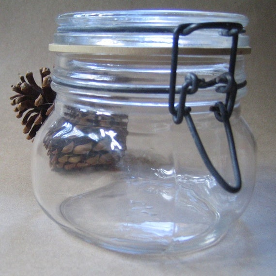 Can it. Vintage Italian mason jar.