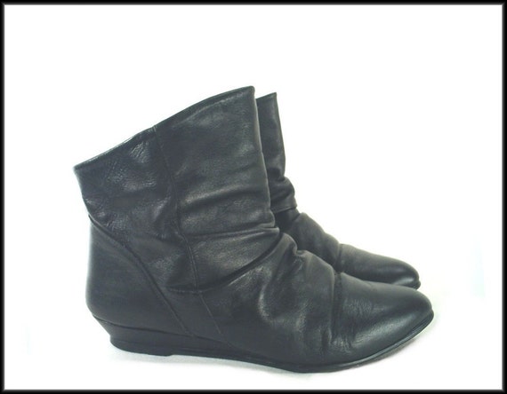 pixie slouch vintage 80's BLACK leather ankle boots wedge