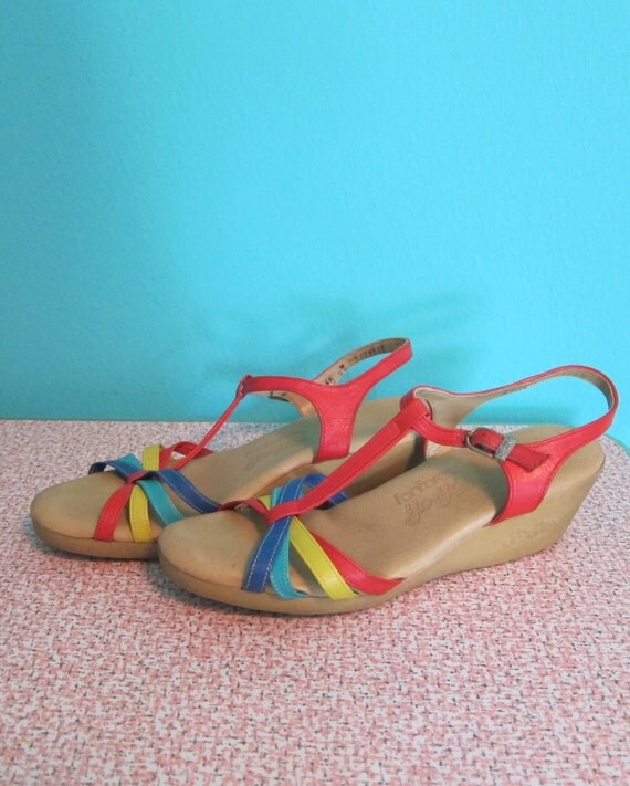 yoyo sandals