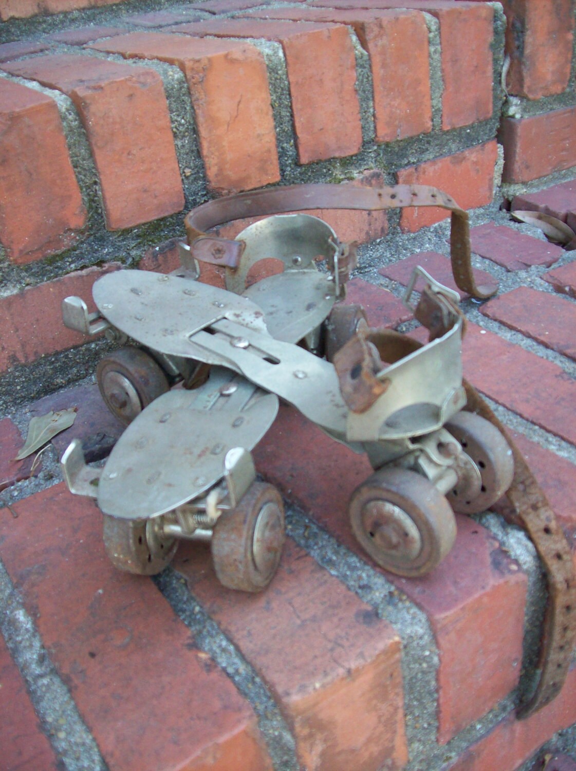 Vintage Roller Skates Metal Mid Century Modern Clip on Your