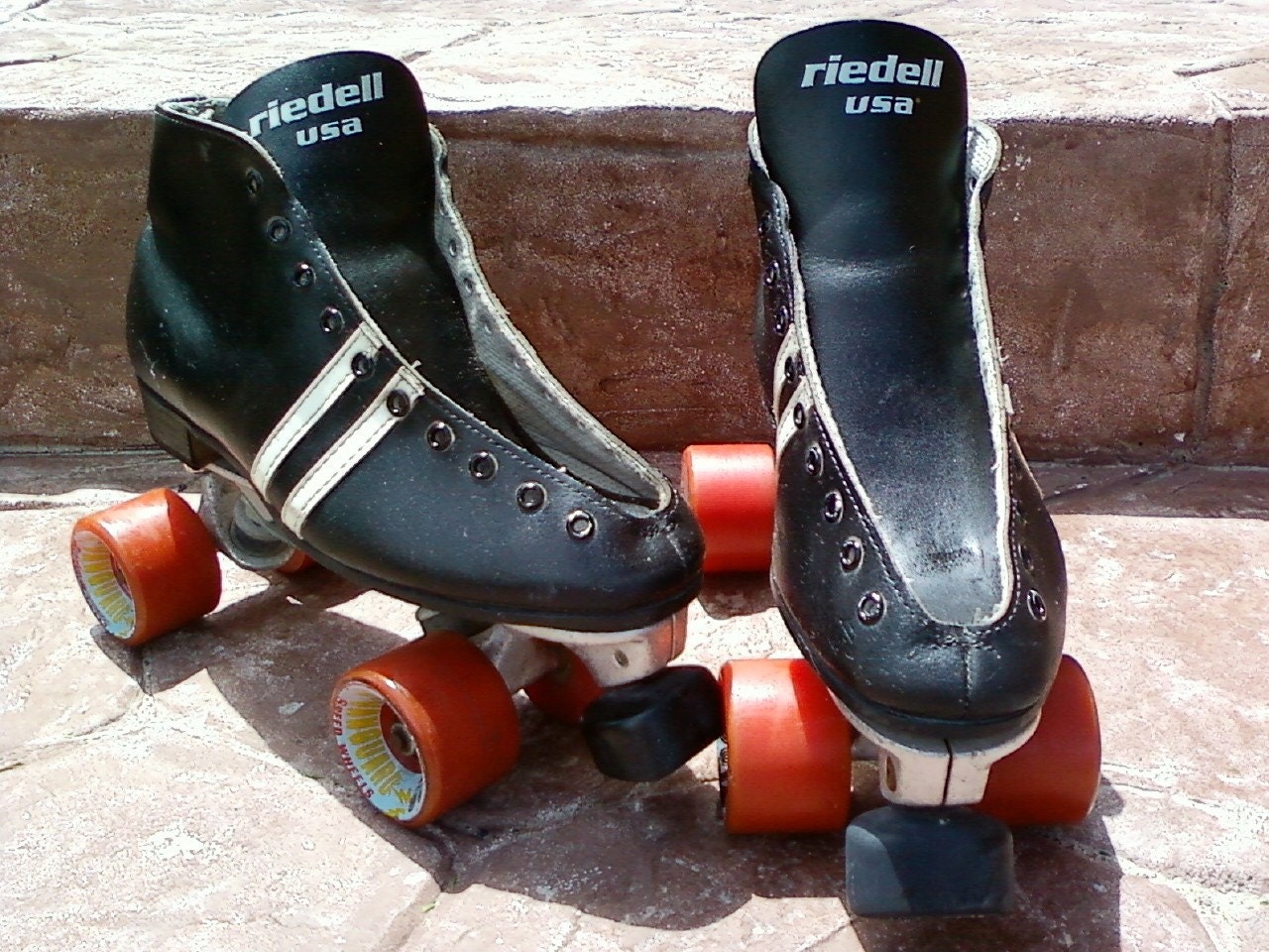 VINTAGE ROLLER SKATES RIEDELL Zinger wheels by Selloholicmom